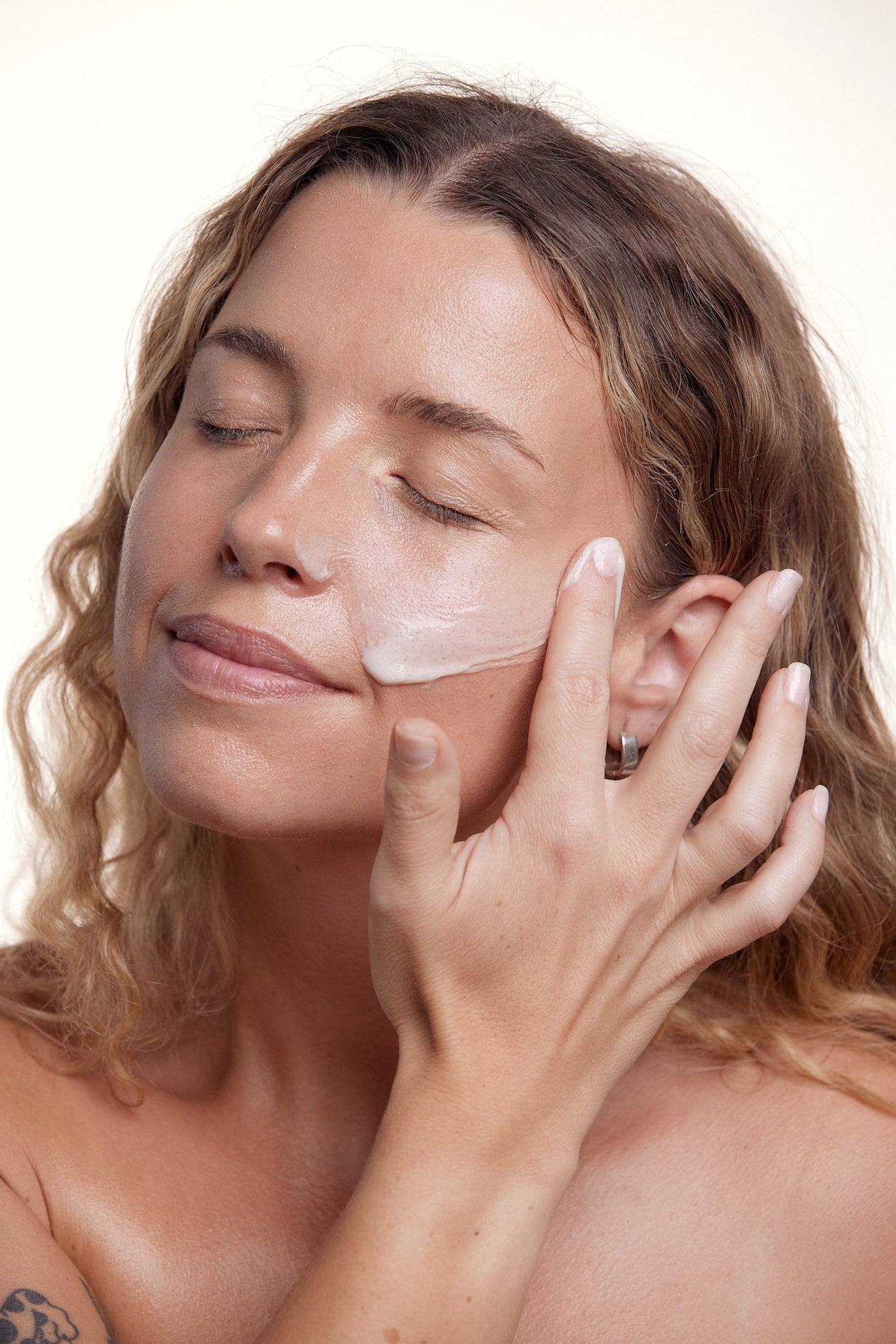 Wild Salt - Brightening Fruit Exfoliant