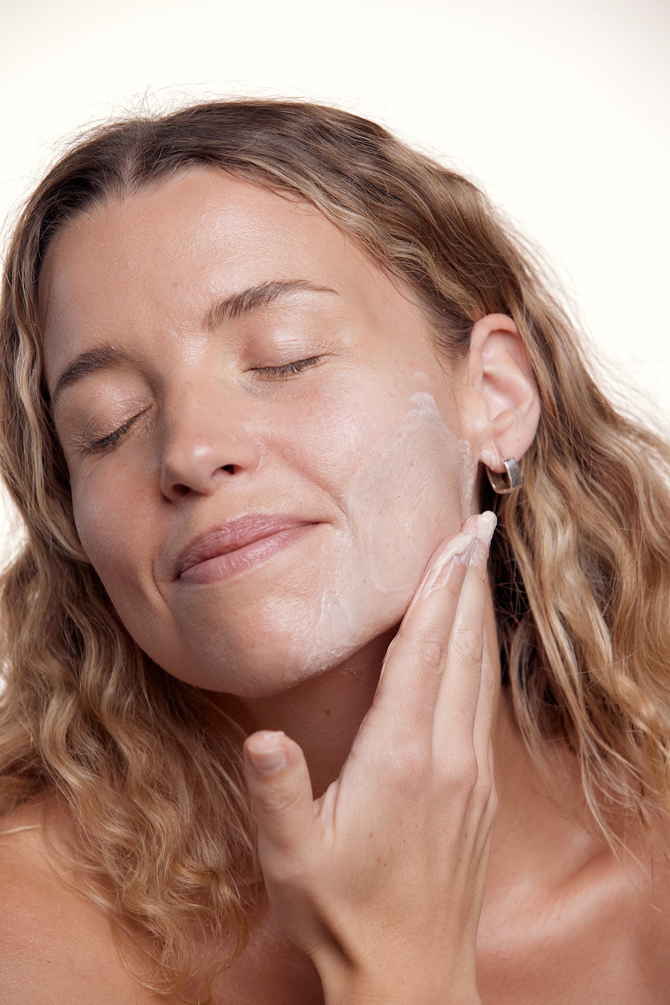 Moonflower - Softening Cleansing Milk